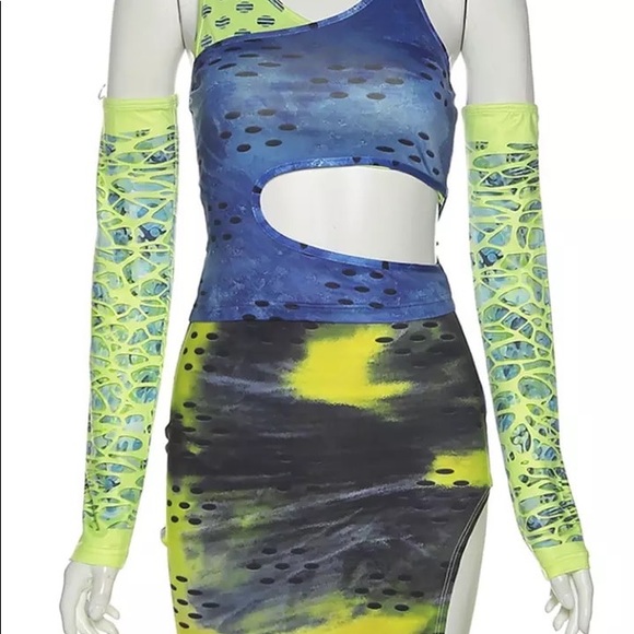 NWT M (SM)rad cutout asymmetric mini crop top arm covers sleeves cage reversible - Picture 16 of 16